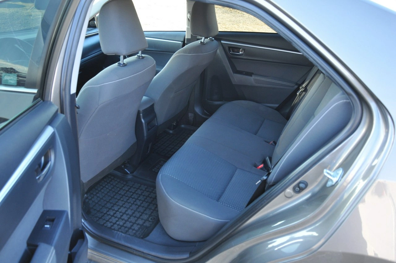 Toyota Corolla - Zdjęcie 23