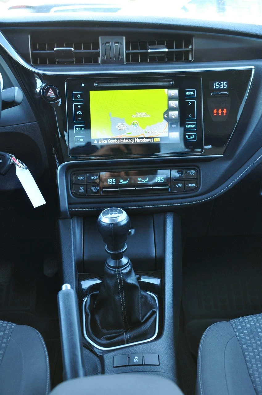 Toyota Corolla - Zdjęcie 25