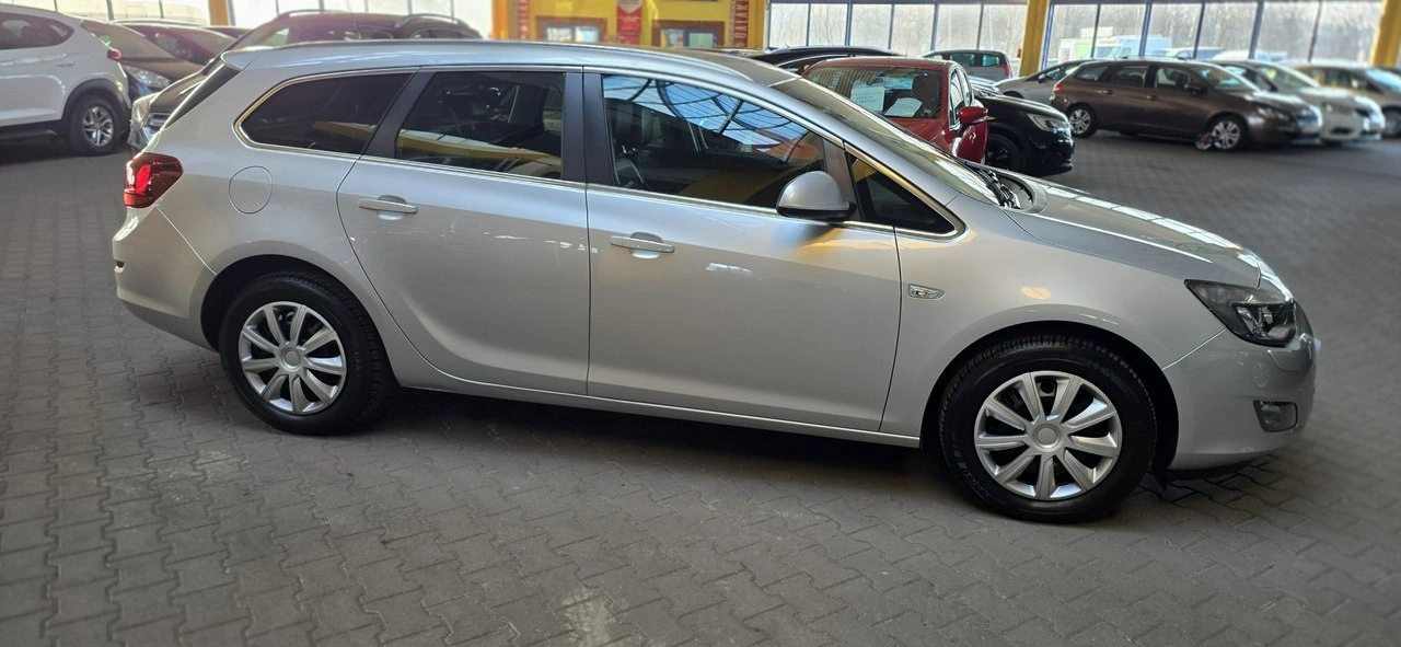 Opel Astra - Zdjęcie 11