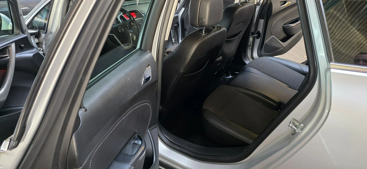 Opel Astra - Zdjęcie 12