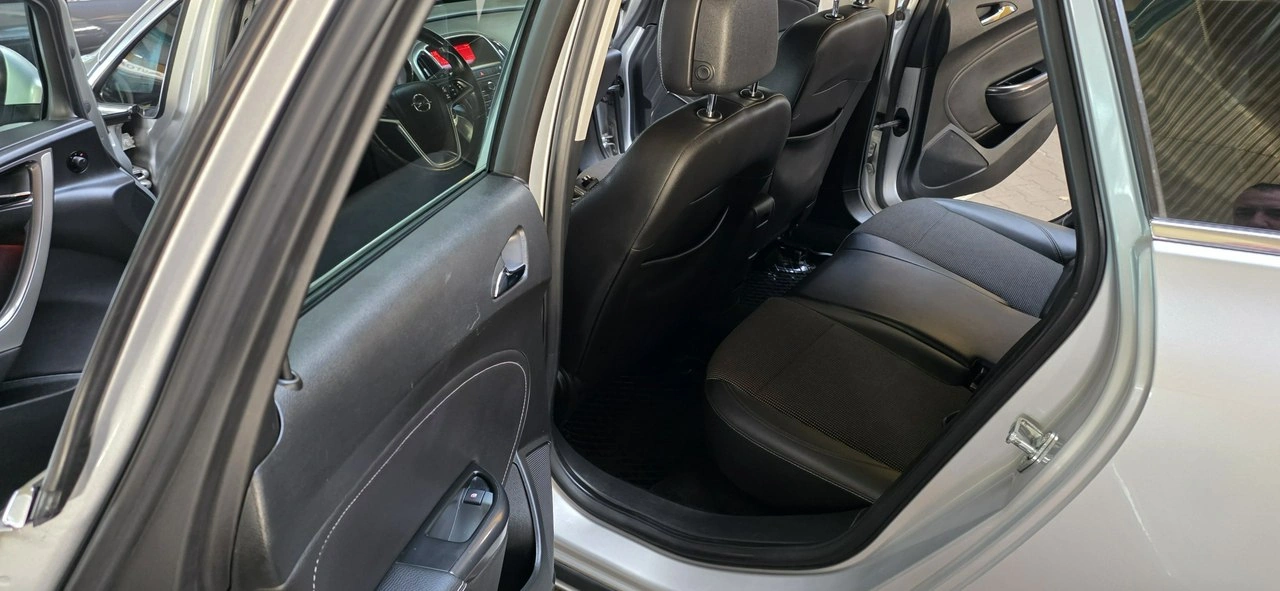 Opel Astra - Zdjęcie 13