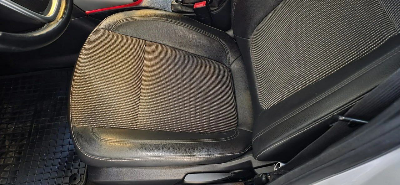 Opel Astra - Zdjęcie 19