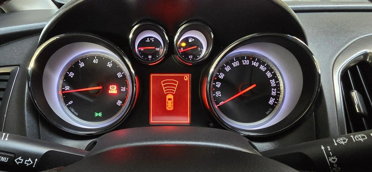 Opel Astra - Zdjęcie 21