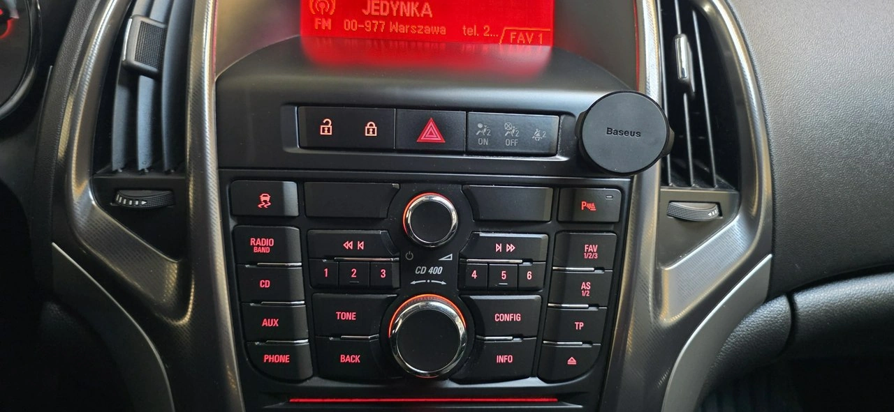 Opel Astra - Zdjęcie 23