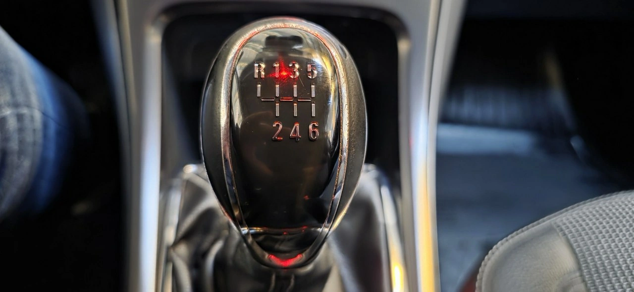 Opel Astra - Zdjęcie 25