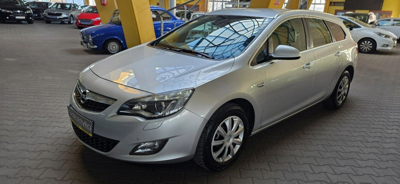 Opel Astra - Zdjęcie 2