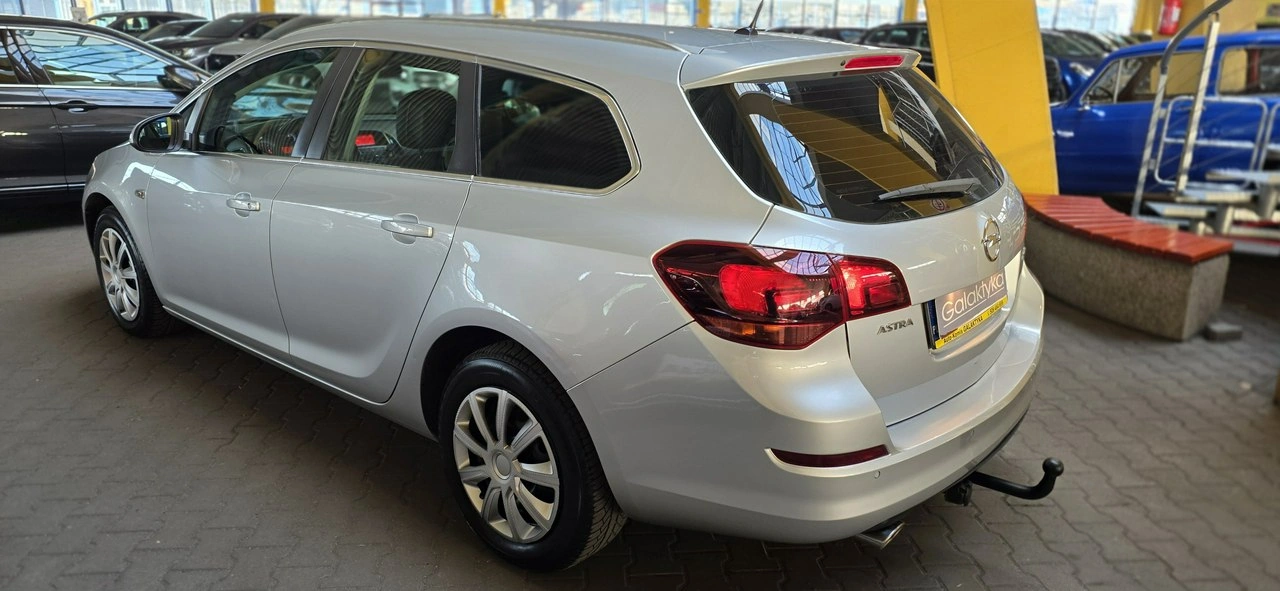 Opel Astra - Zdjęcie 7