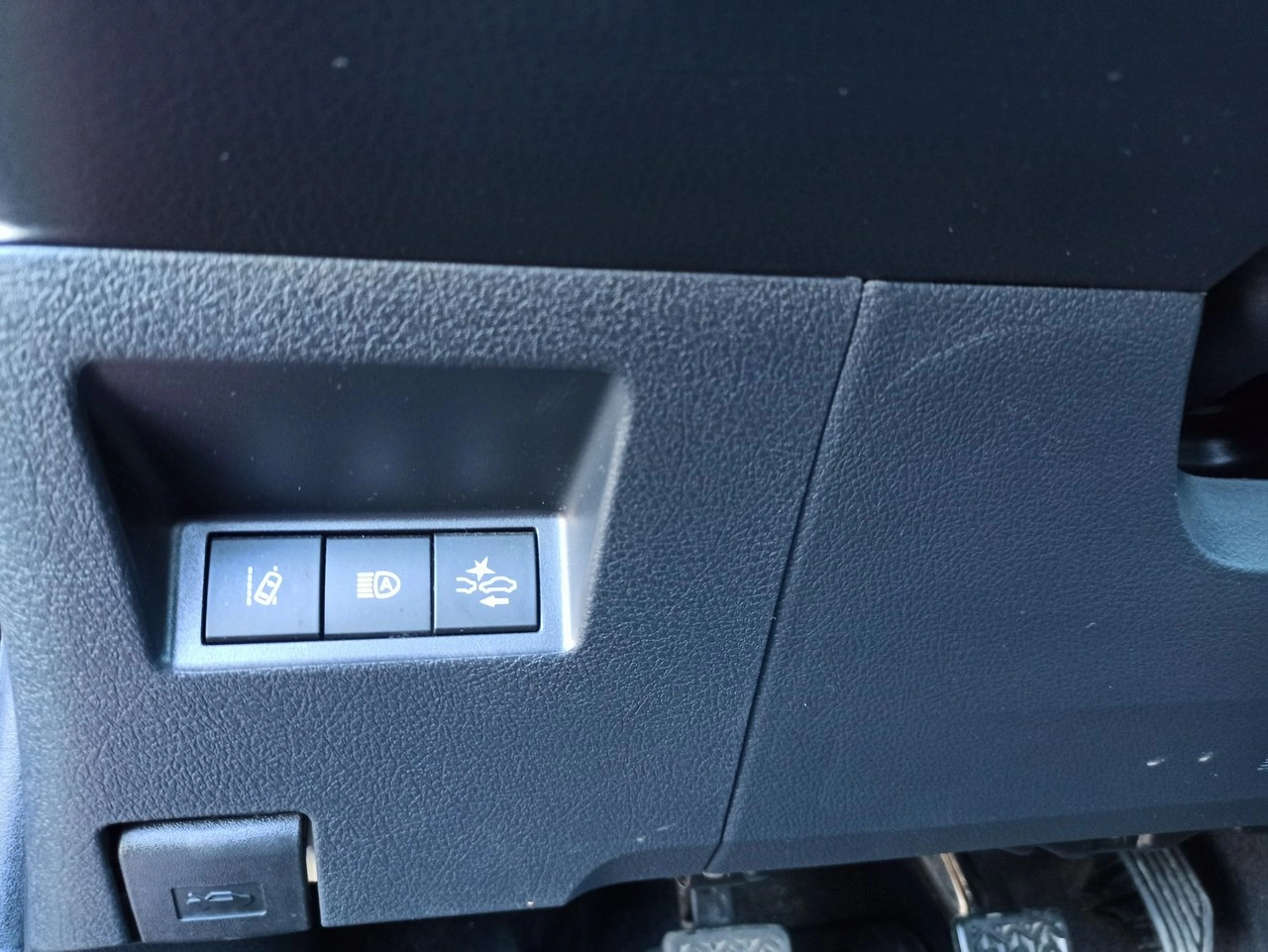 Toyota Yaris - Zdjęcie 16