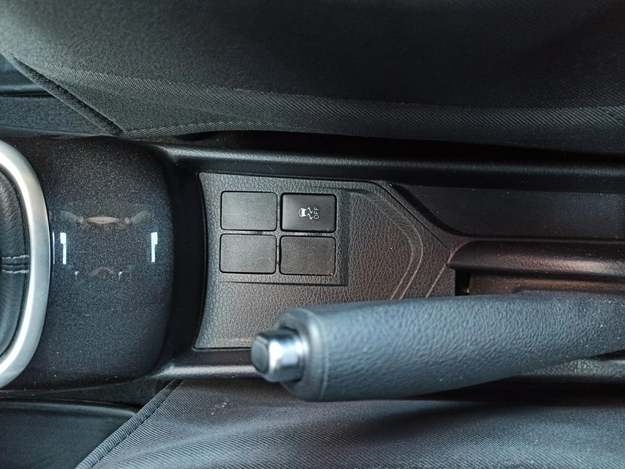 Toyota Yaris - Zdjęcie 19