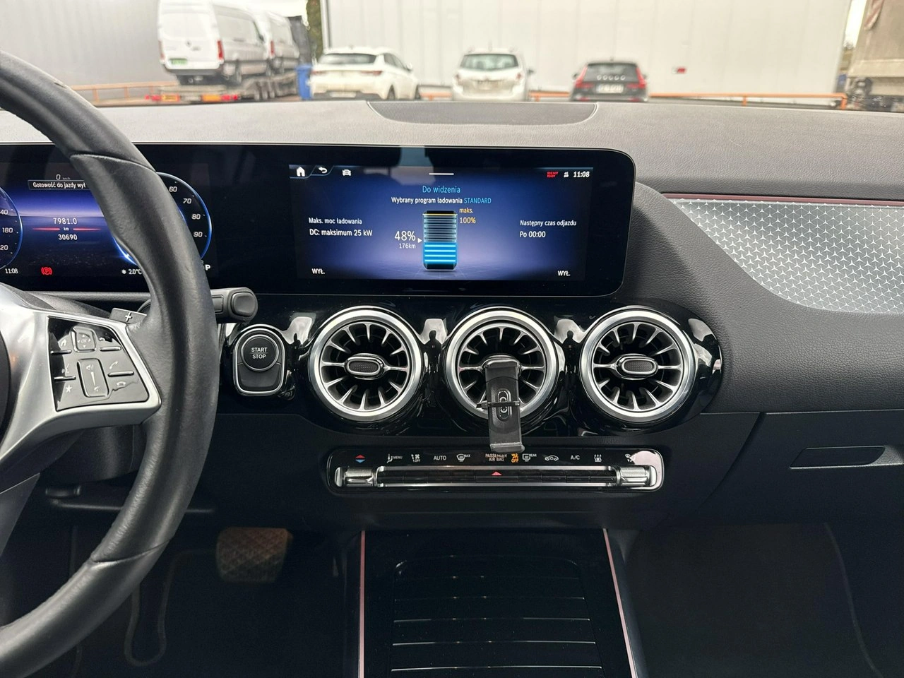 Mercedes EQA - Zdjęcie 22