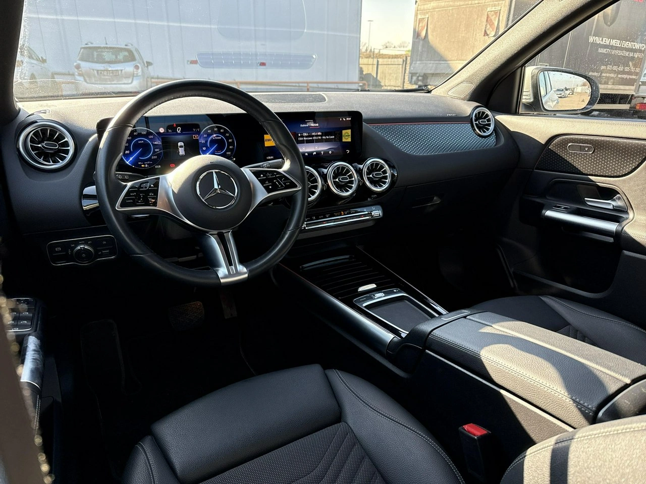 Mercedes EQA - Zdjęcie 12