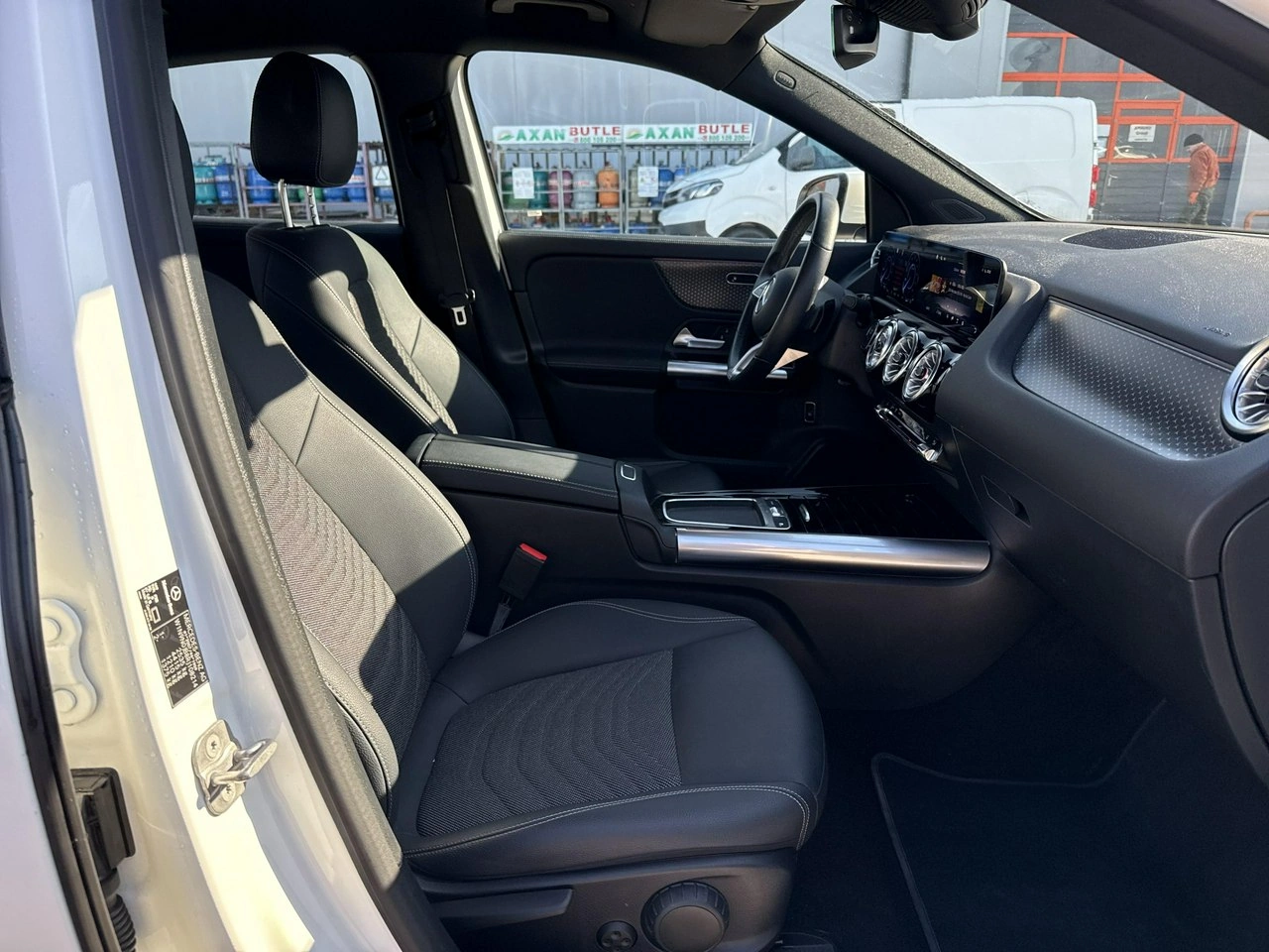 Mercedes EQA - Zdjęcie 20