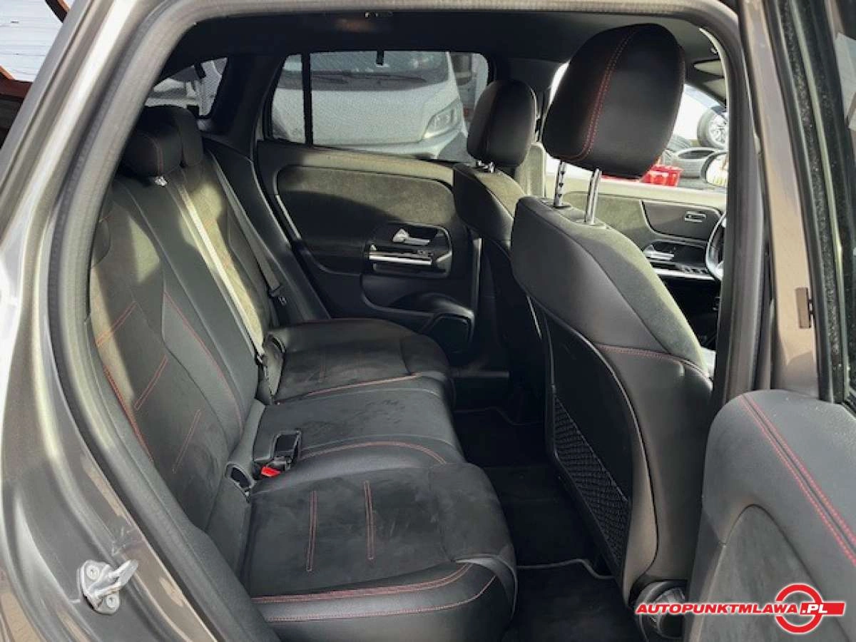 Mercedes-Benz GLA - Zdjęcie 16