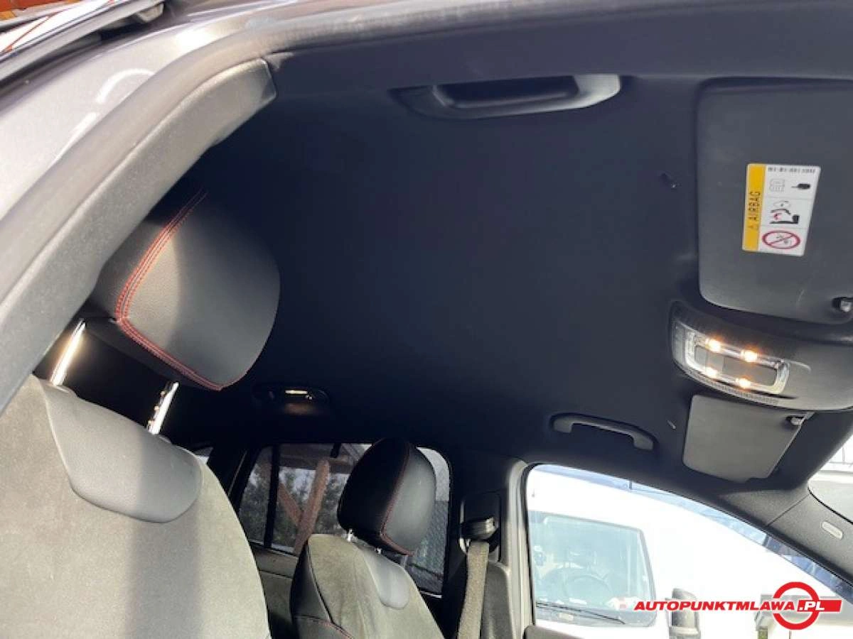 Mercedes-Benz GLA - Zdjęcie 13