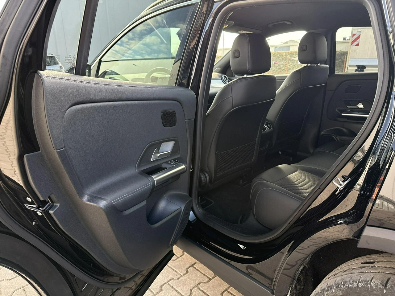 Mercedes EQA - Zdjęcie 13