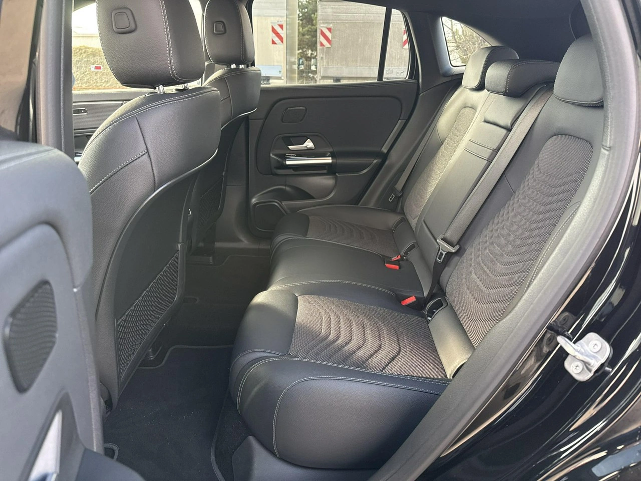 Mercedes EQA - Zdjęcie 14