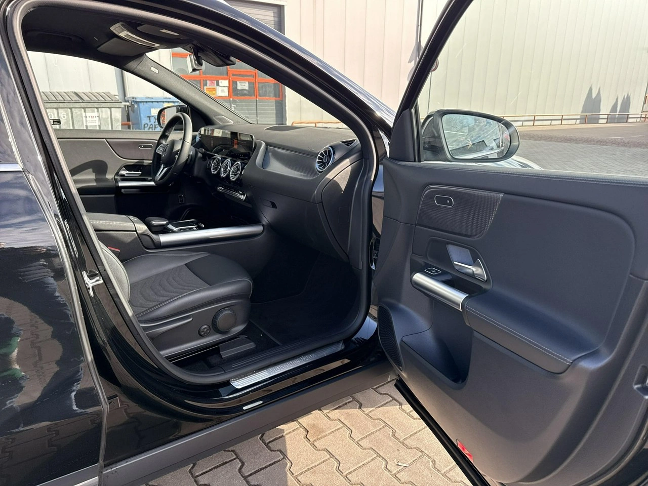 Mercedes EQA - Zdjęcie 19