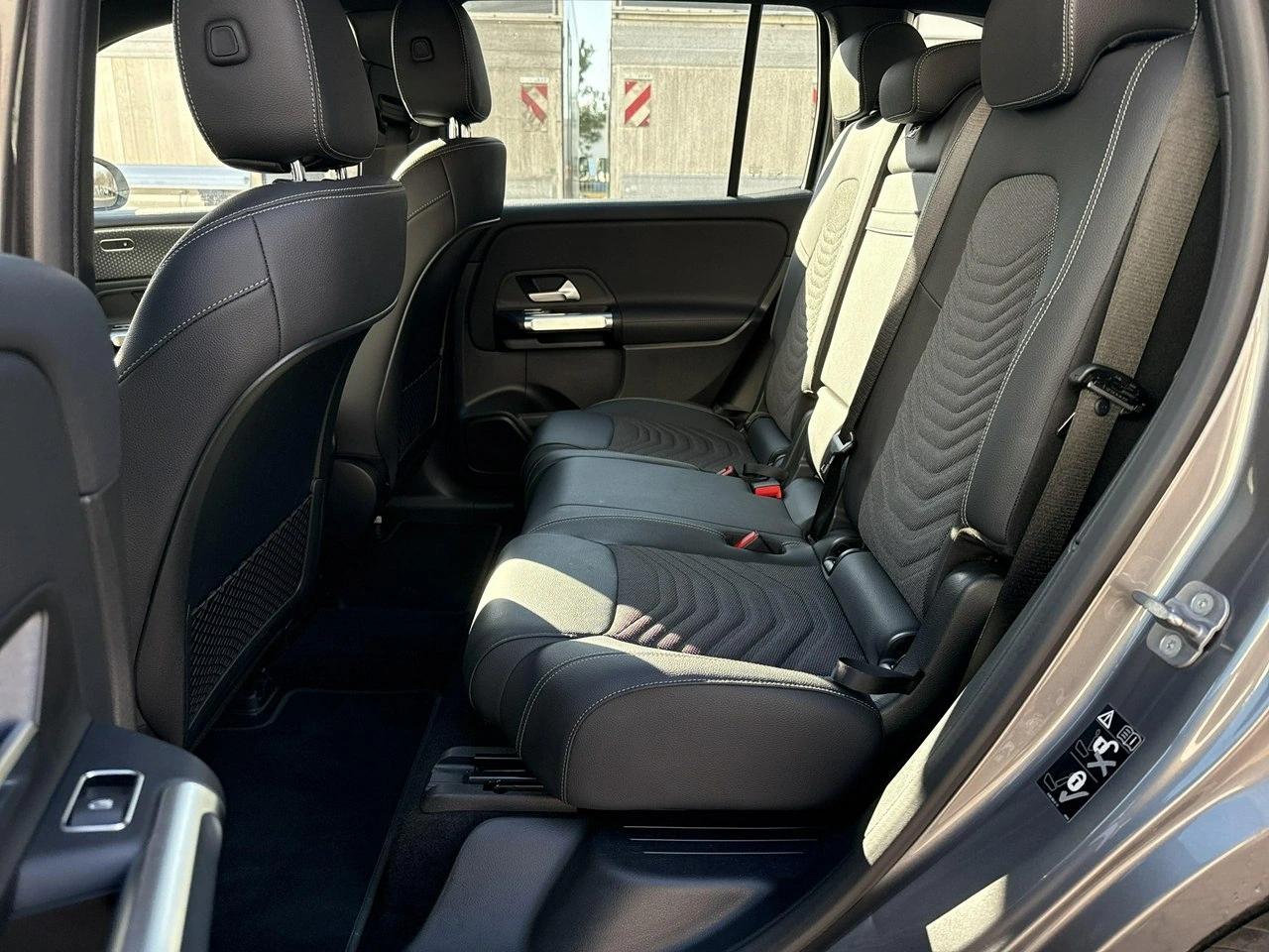 Mercedes EQB - Zdjęcie 14