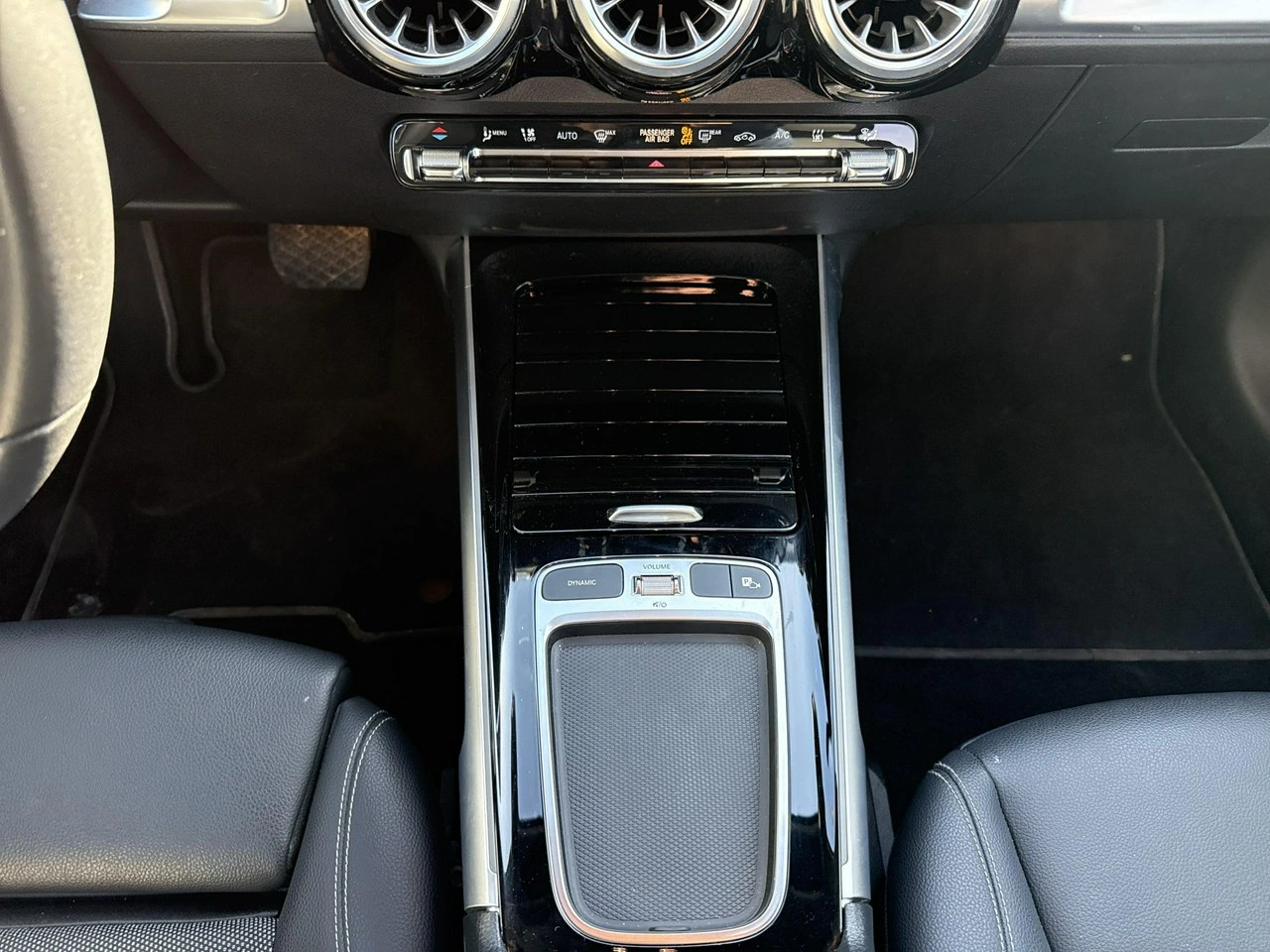 Mercedes EQB - Zdjęcie 24