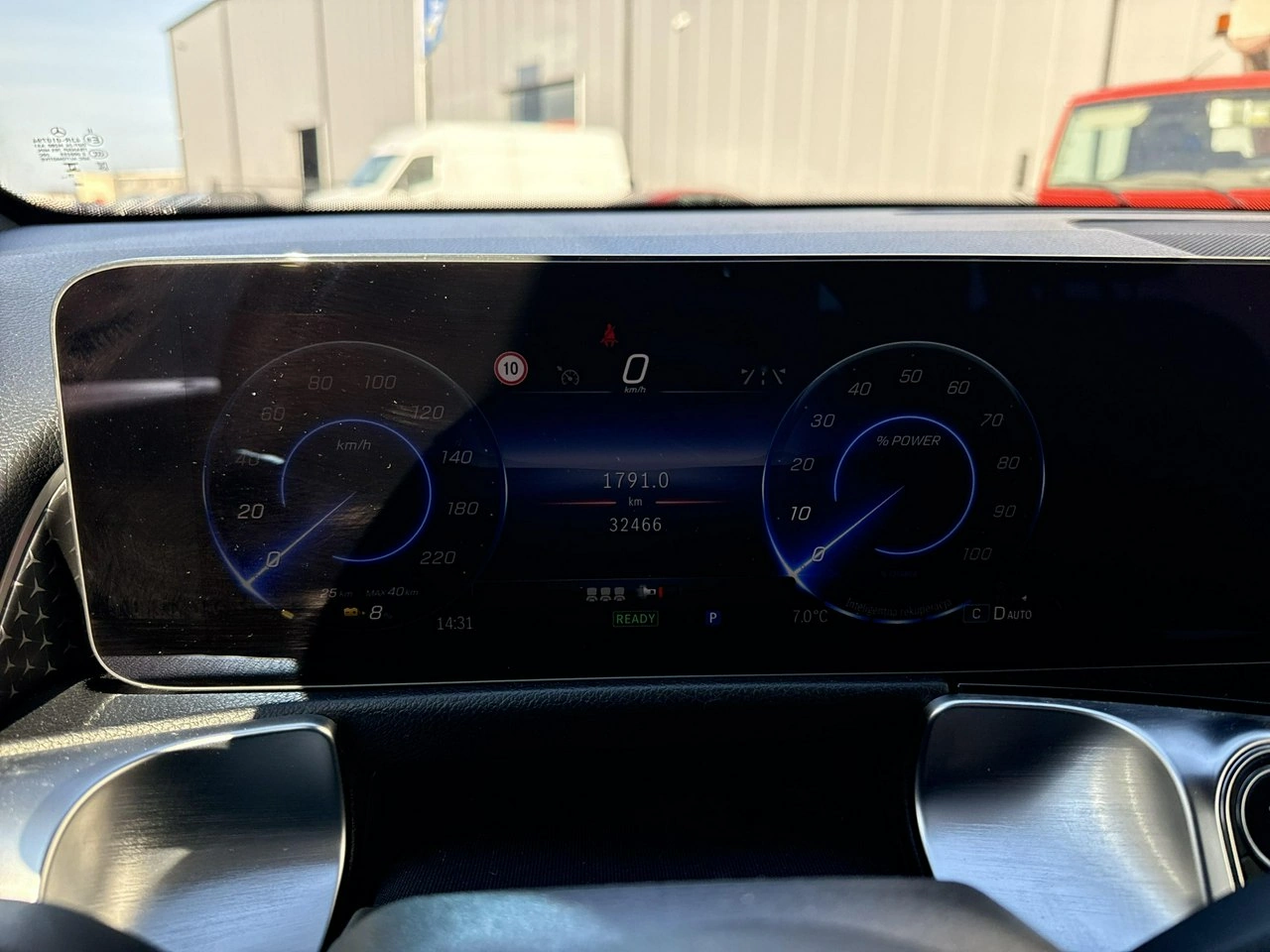 Mercedes EQB - Zdjęcie 27