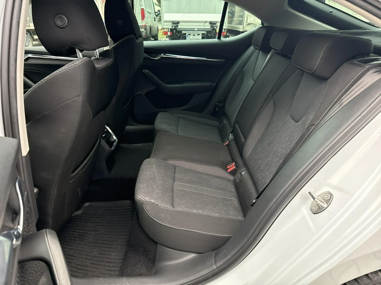 Skoda Octavia - Zdjęcie 14