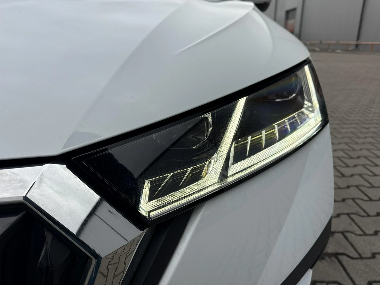 Skoda Octavia - Zdjęcie 8