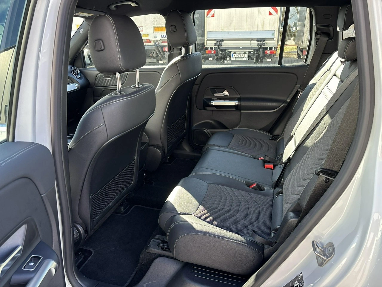 Mercedes EQB - Zdjęcie 10