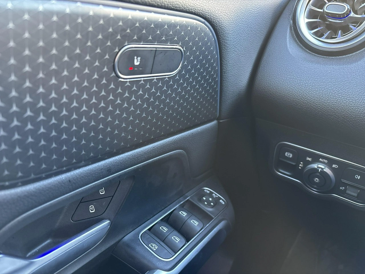 Mercedes EQB - Zdjęcie 25