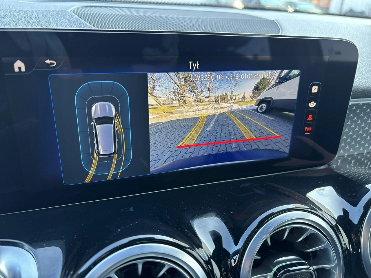 Mercedes EQB - Zdjęcie 21