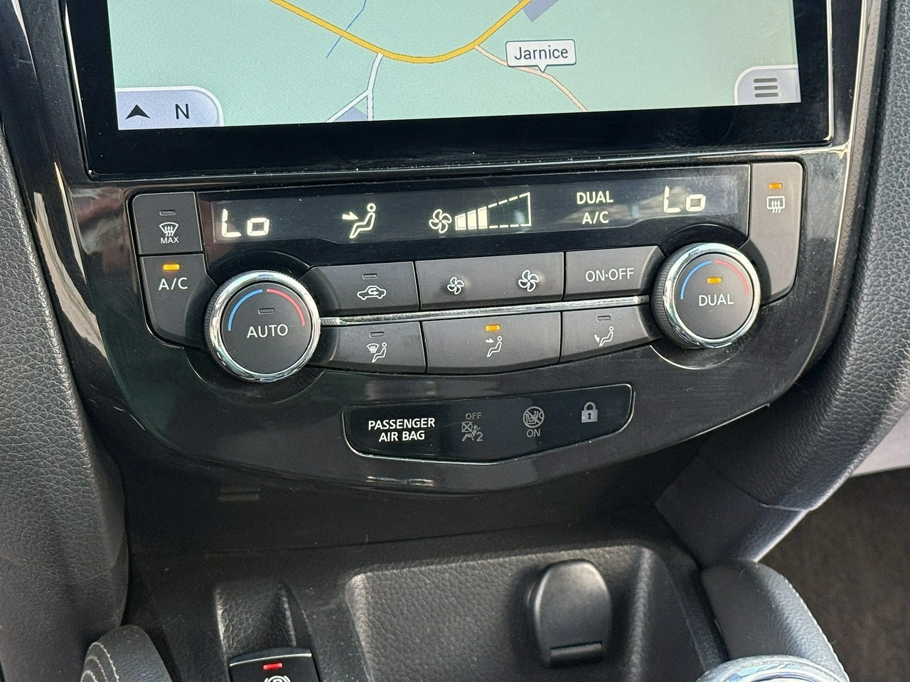 Nissan Qashqai - Zdjęcie 12