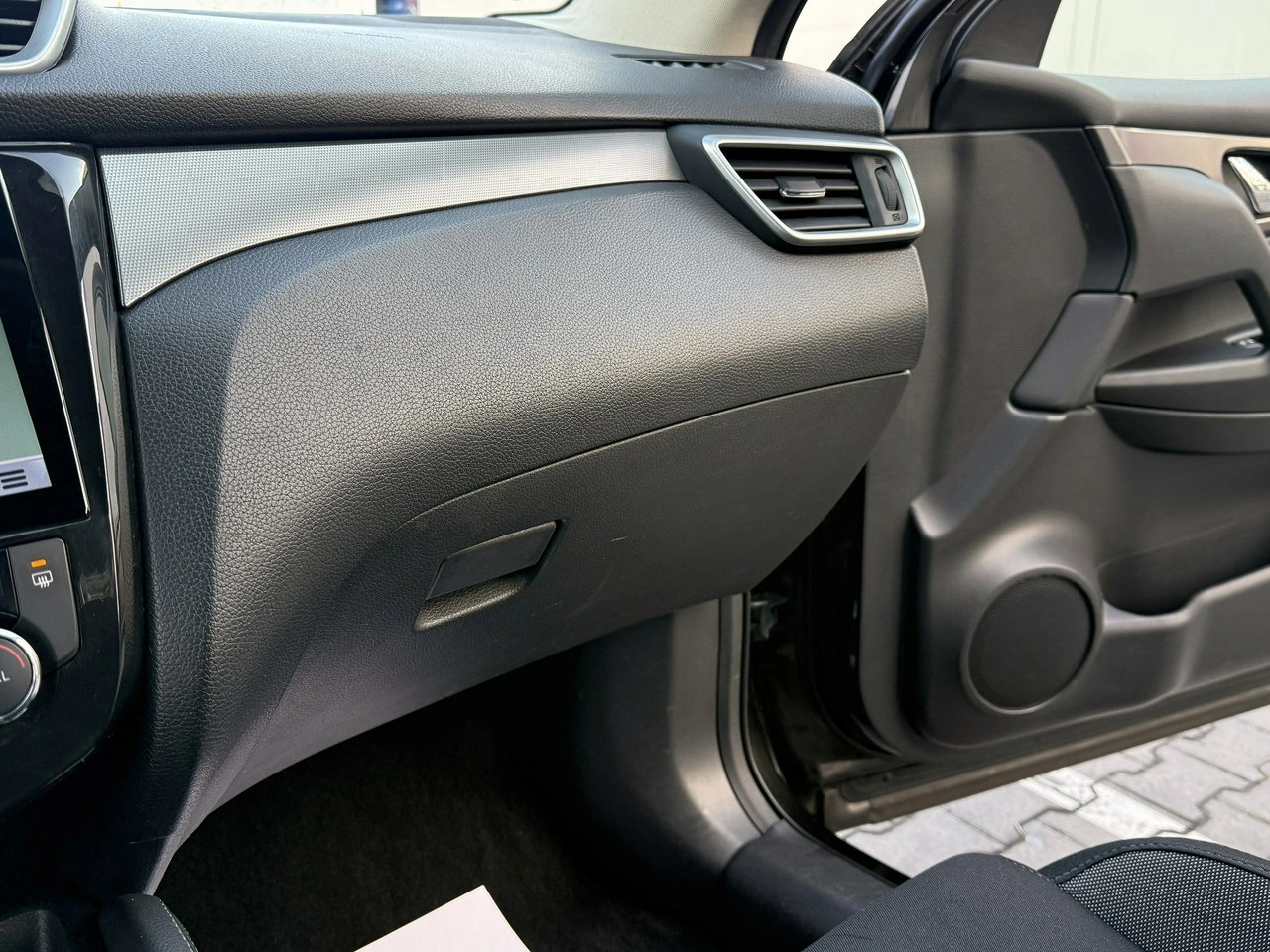 Nissan Qashqai - Zdjęcie 23