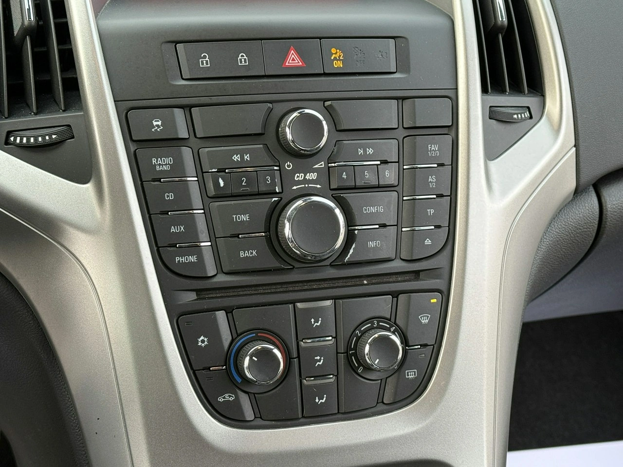 Opel Astra - Zdjęcie 15