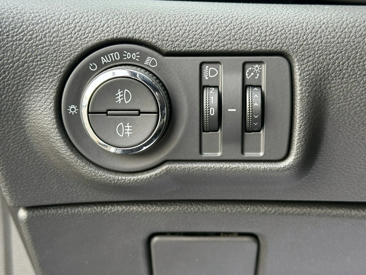 Opel Astra - Zdjęcie 11