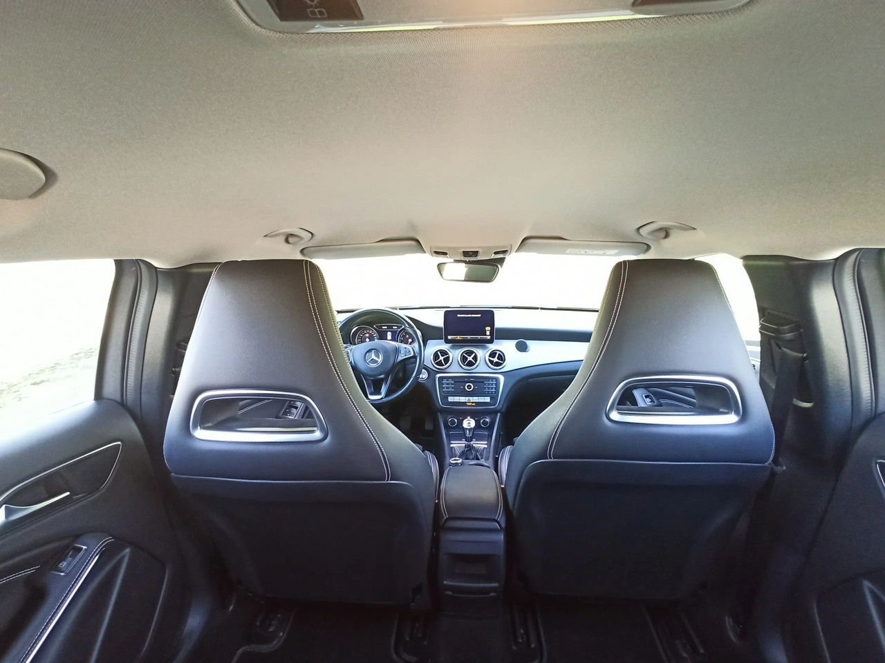 Mercedes GLA 200 - Zdjęcie 10