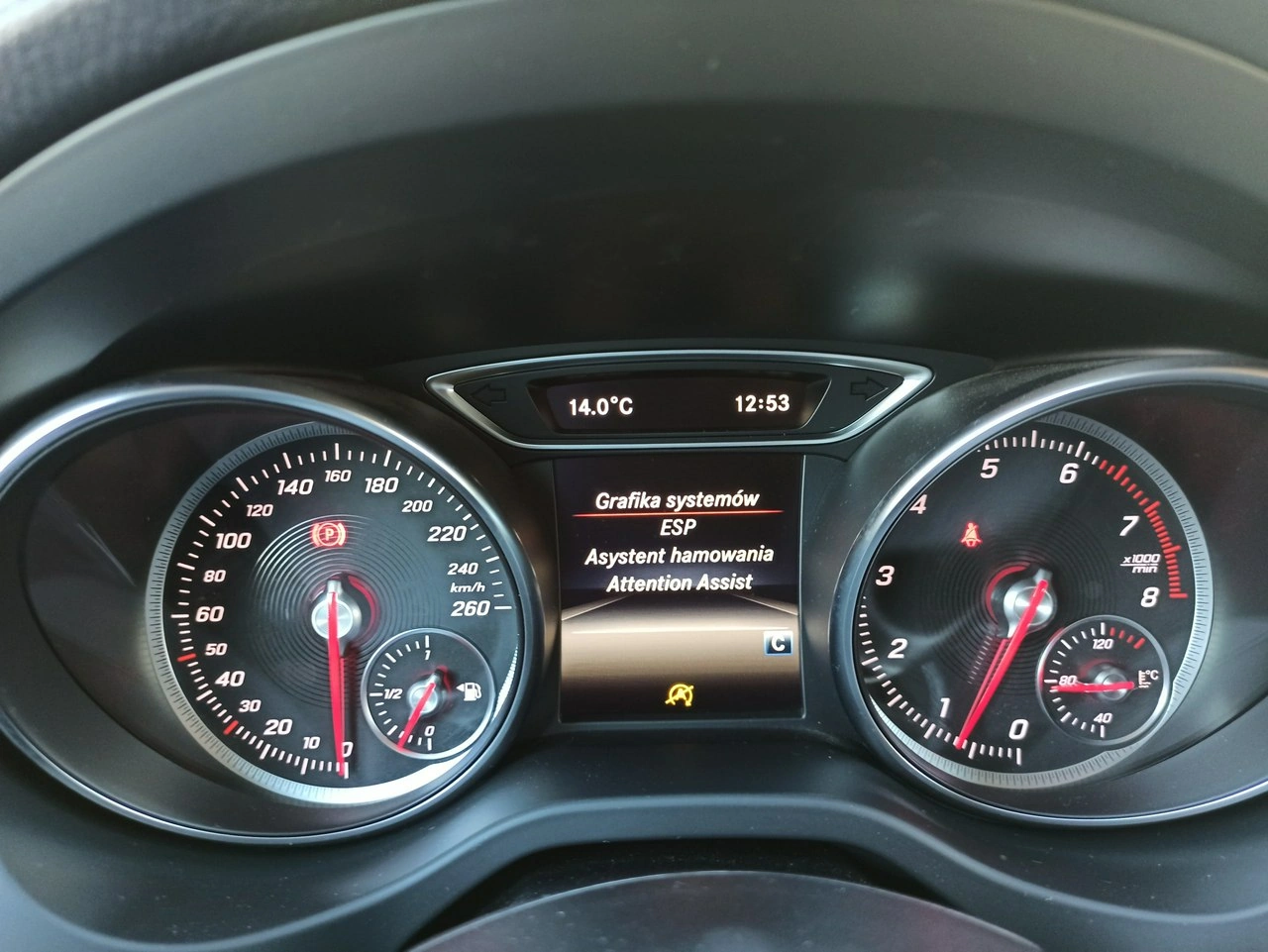 Mercedes GLA 200 - Zdjęcie 21