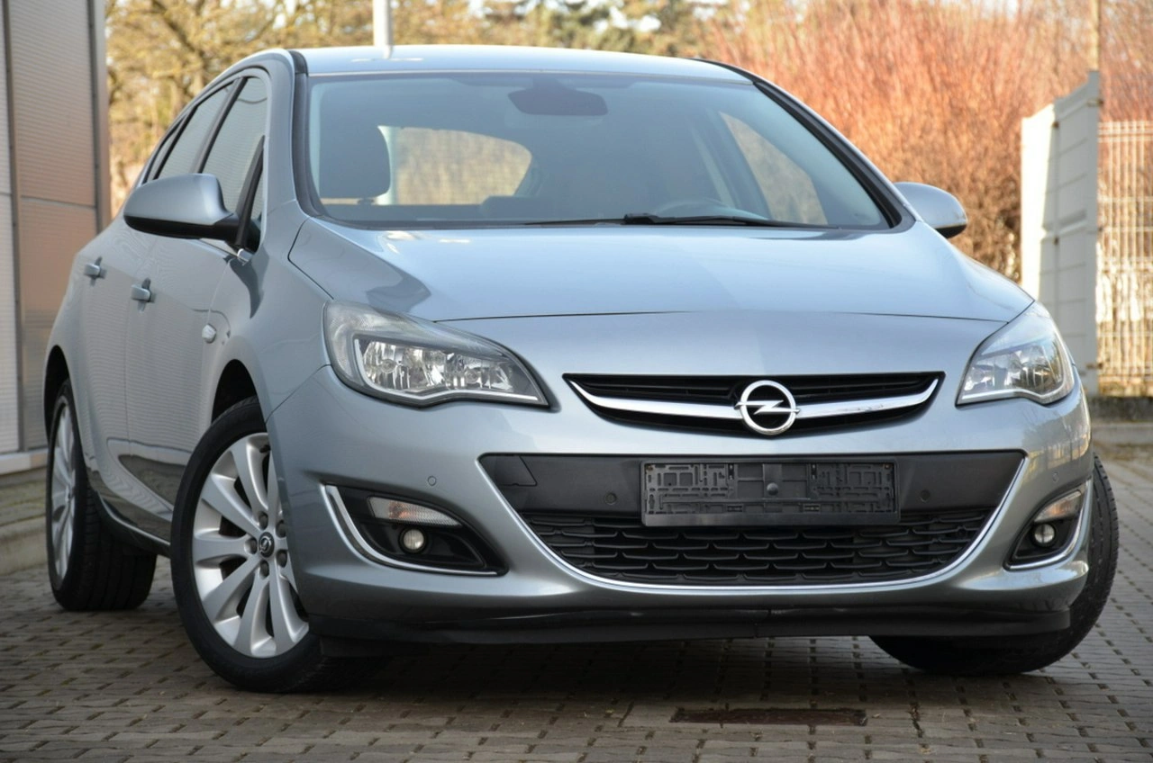 Opel Astra - Zdjęcie 12