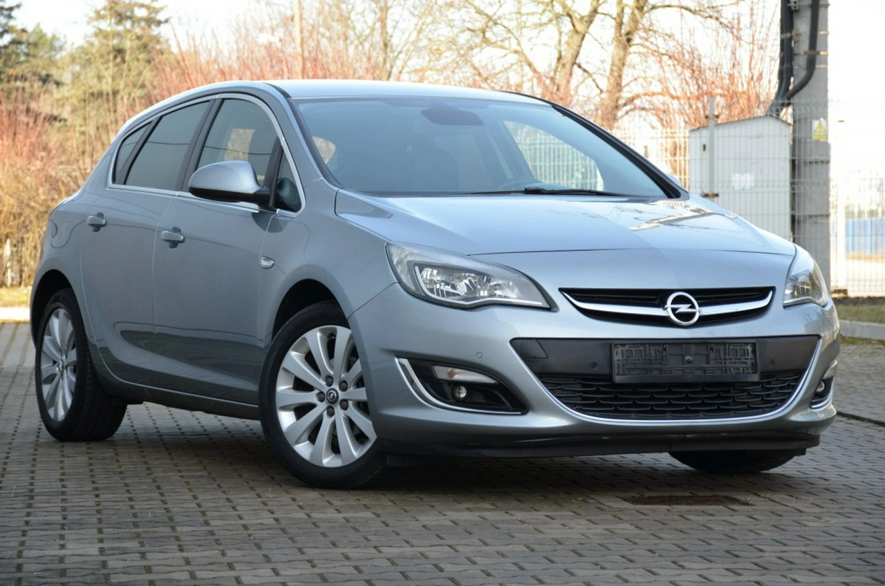 Opel Astra - Zdjęcie 13