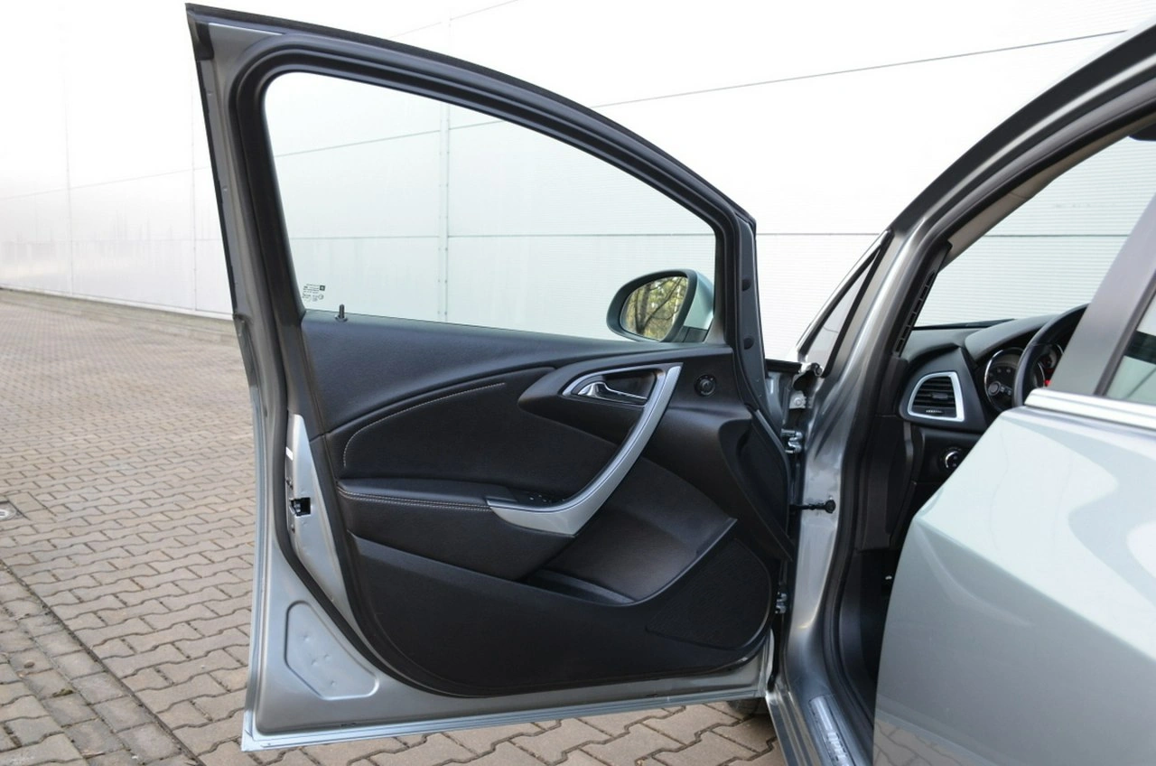 Opel Astra - Zdjęcie 17