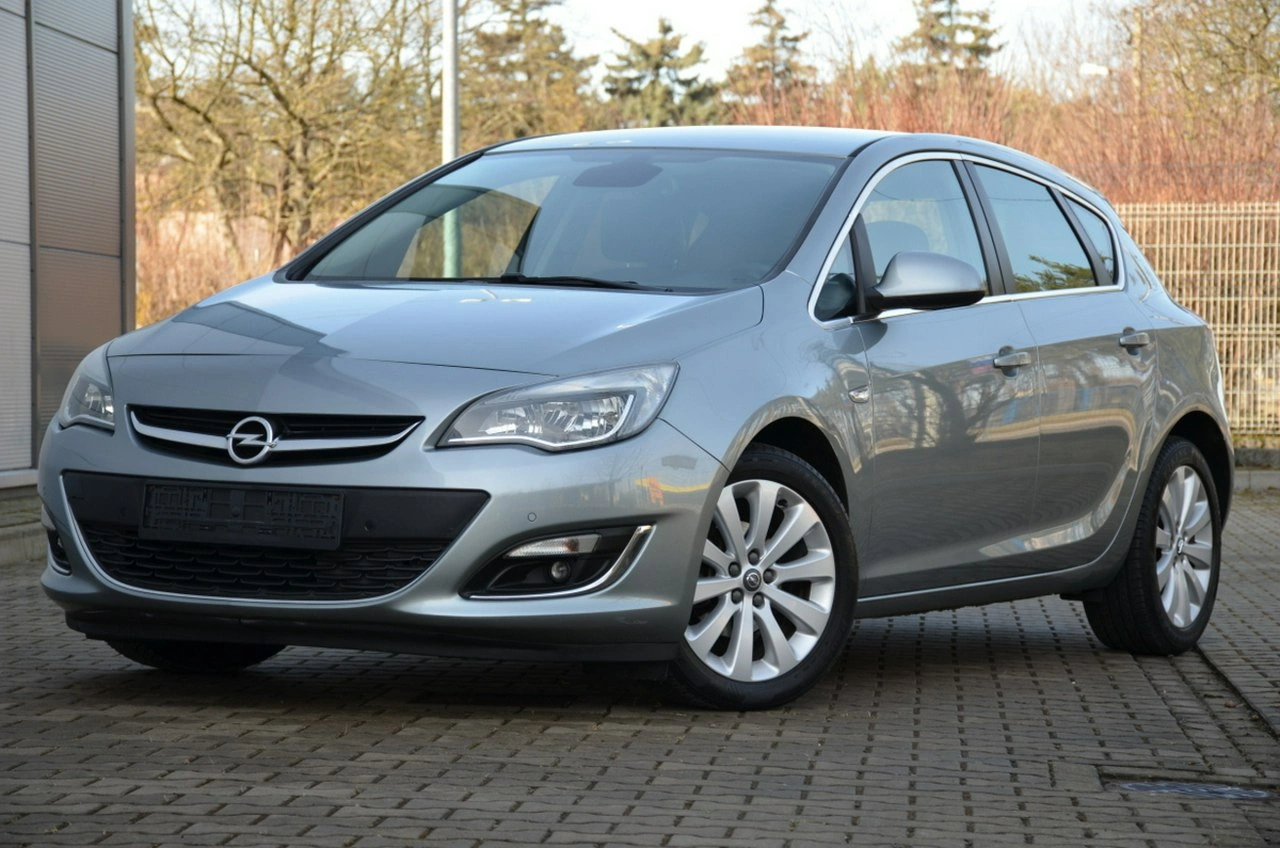Opel Astra - Zdjęcie 1
