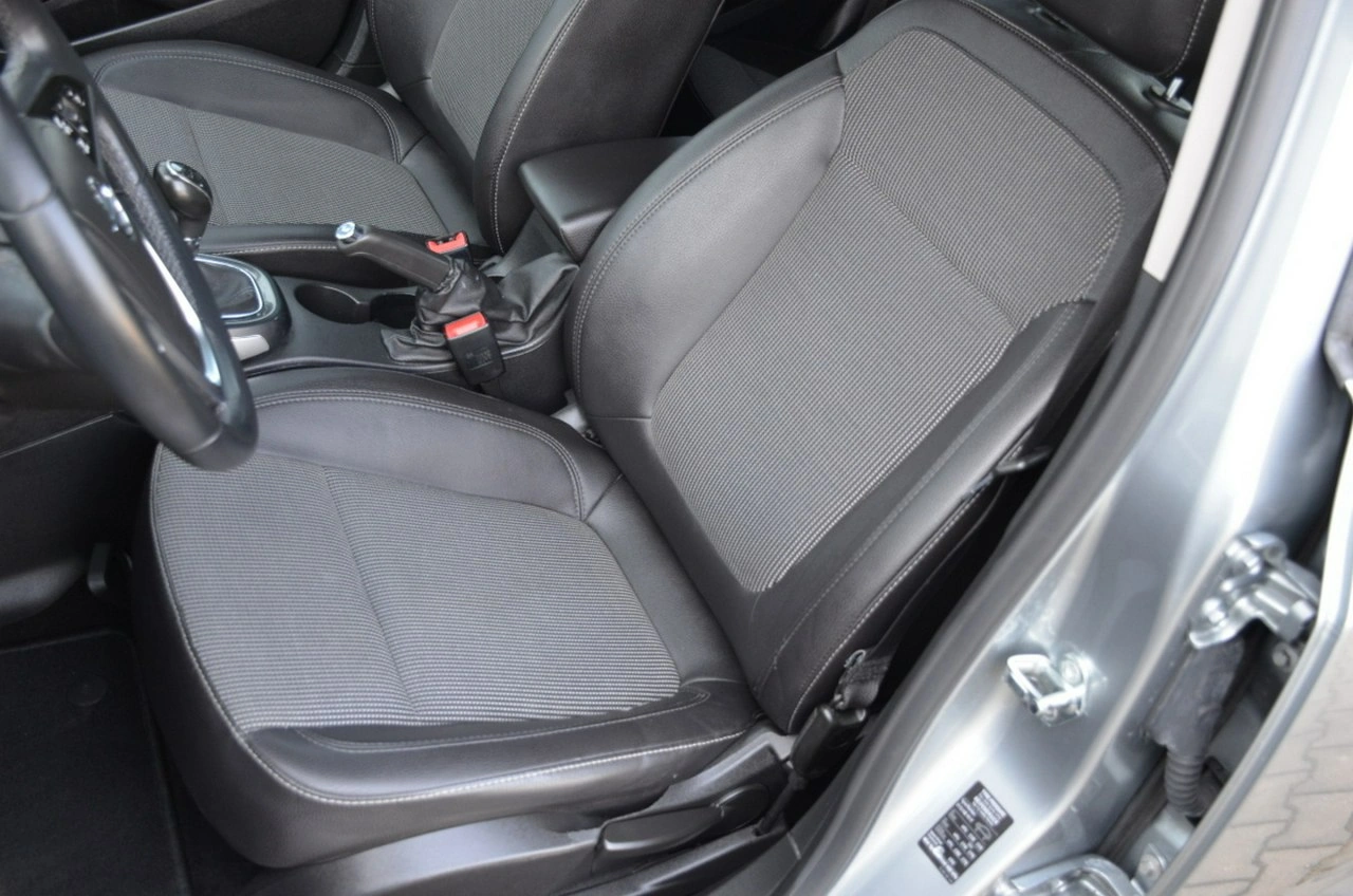 Opel Astra - Zdjęcie 22