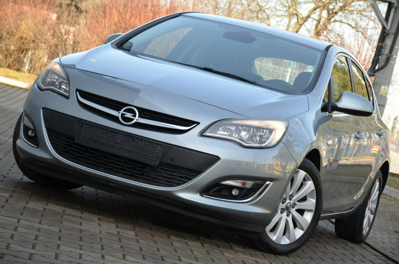 Opel Astra - Zdjęcie 37