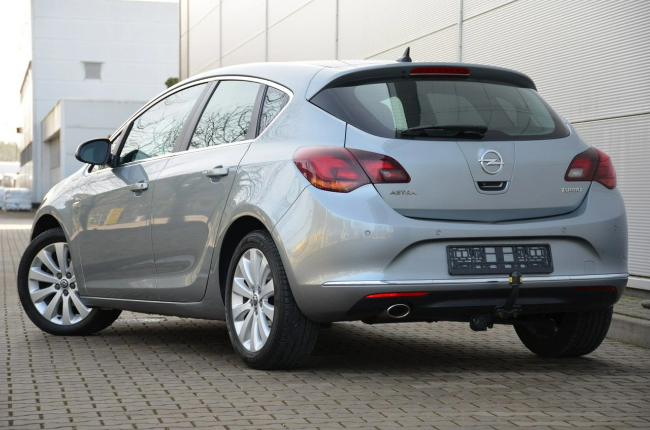 Opel Astra - Zdjęcie 4