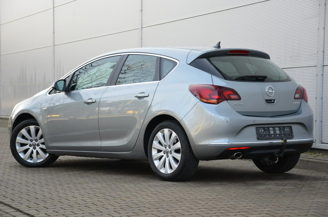 Opel Astra - Zdjęcie 5