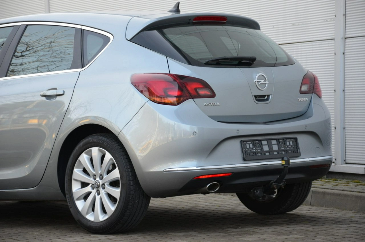 Opel Astra - Zdjęcie 6
