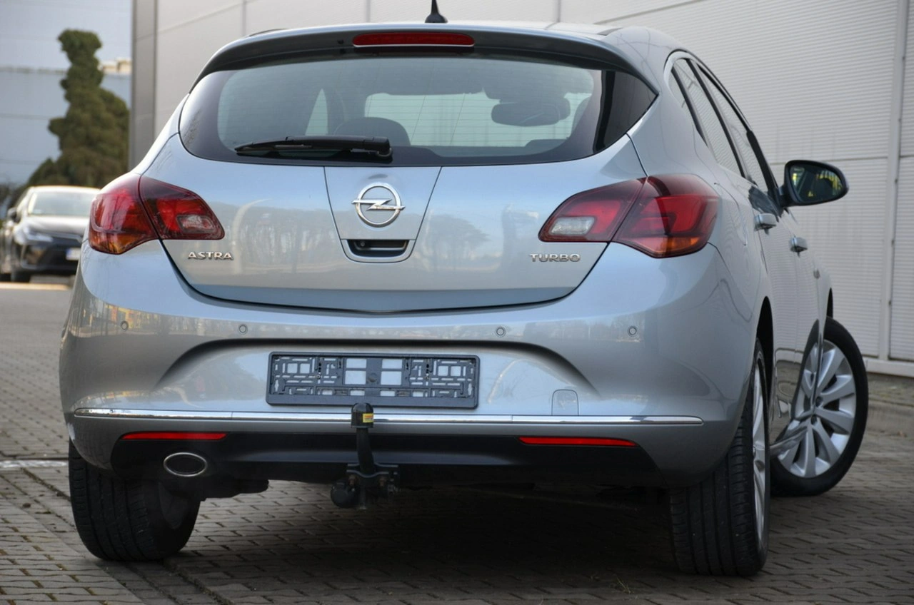 Opel Astra - Zdjęcie 8