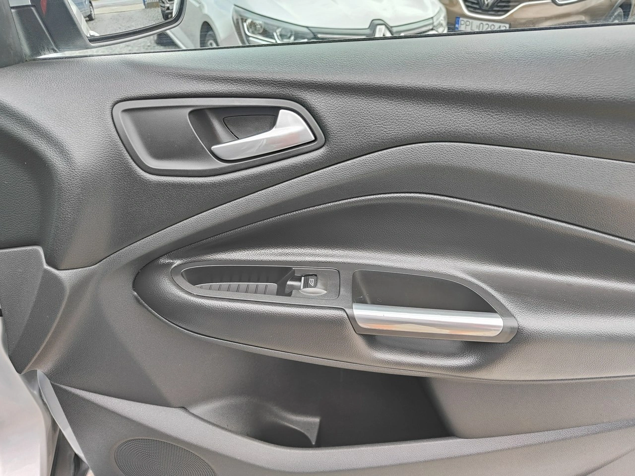 Ford Kuga - Zdjęcie 20