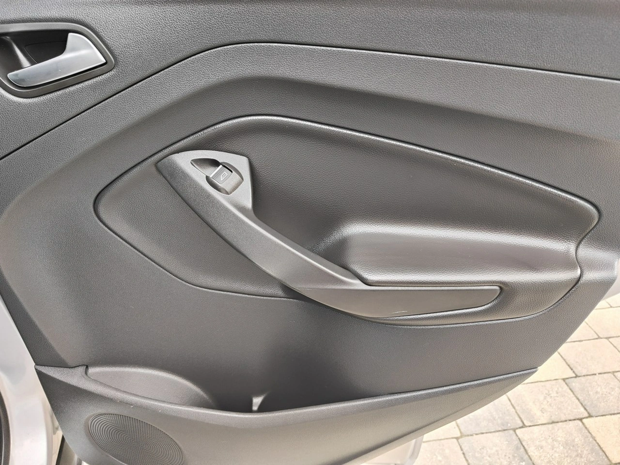 Ford Kuga - Zdjęcie 23