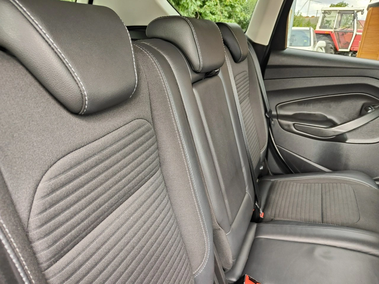 Ford Kuga - Zdjęcie 21