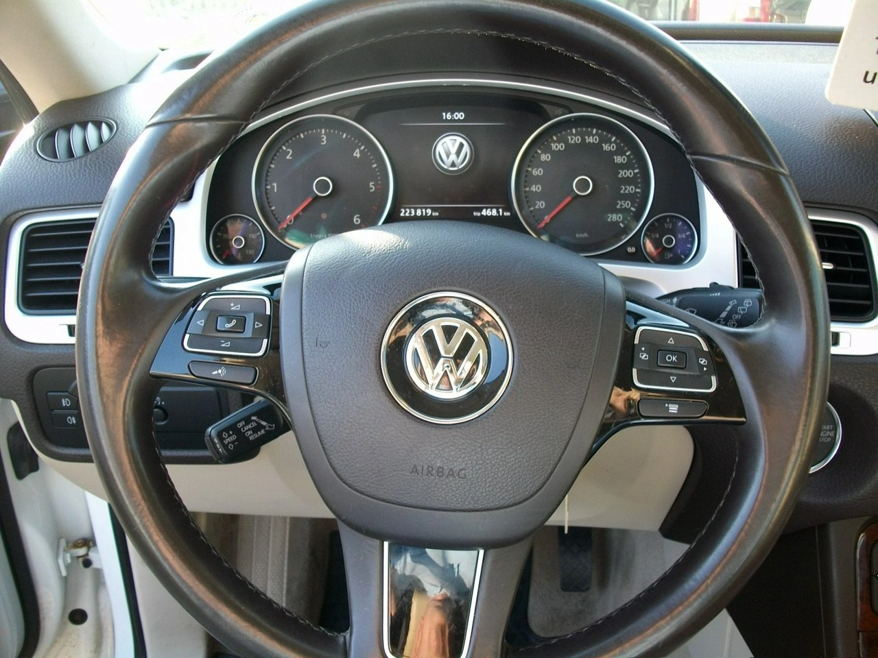 Volkswagen Touareg - Zdjęcie 6