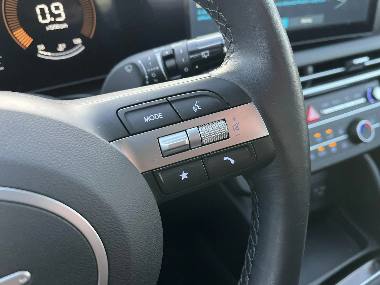 Hyundai Tucson - Zdjęcie 21